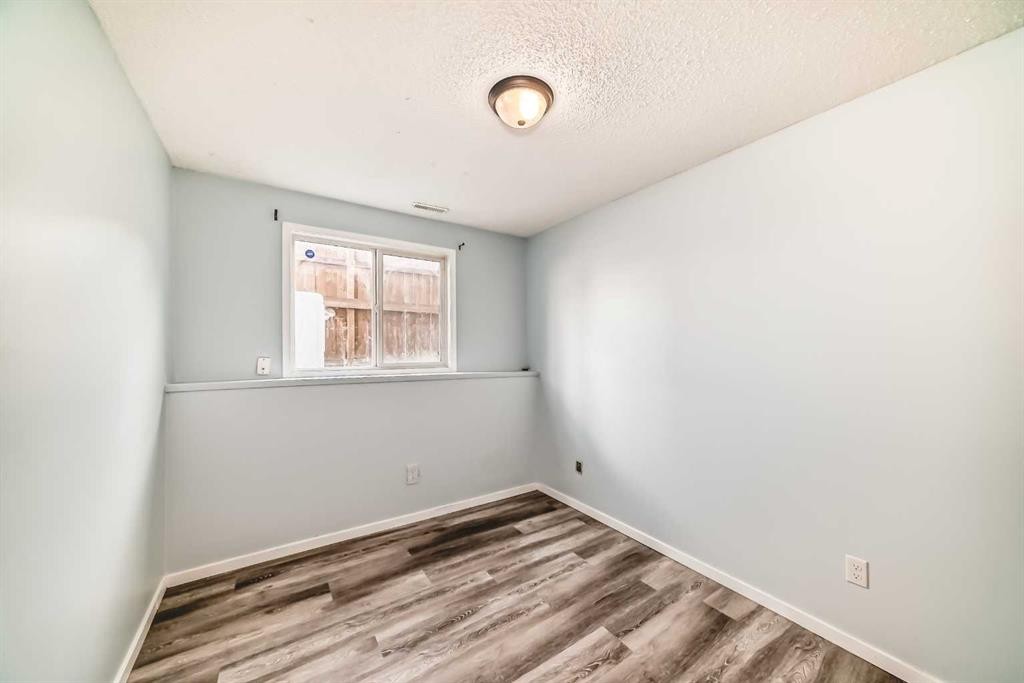 151F Pinehill Road Ne, Calgary, AB - Indoor Photo Showing Other Room