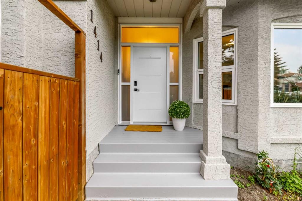 1414 Shawnee Drive, Calgary, AB - Outdoor With Exterior