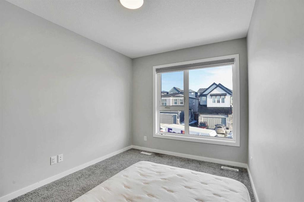 210 Lucas Close Nw, Calgary, AB - Indoor Photo Showing Other Room