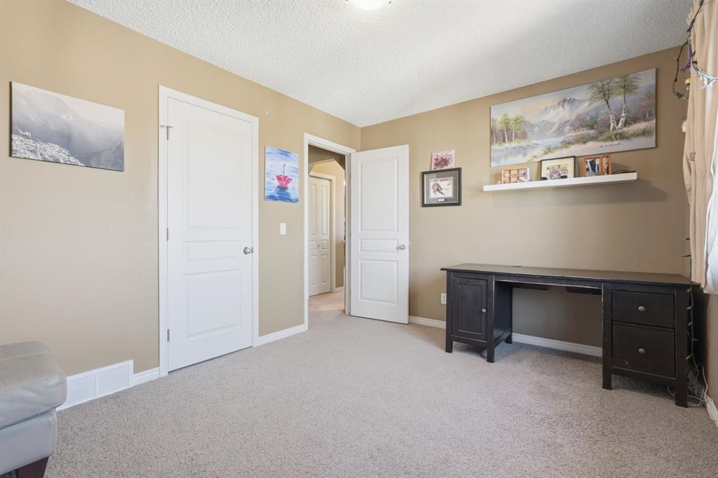 166 Cranridge Terrace Se, Calgary, AB - Indoor