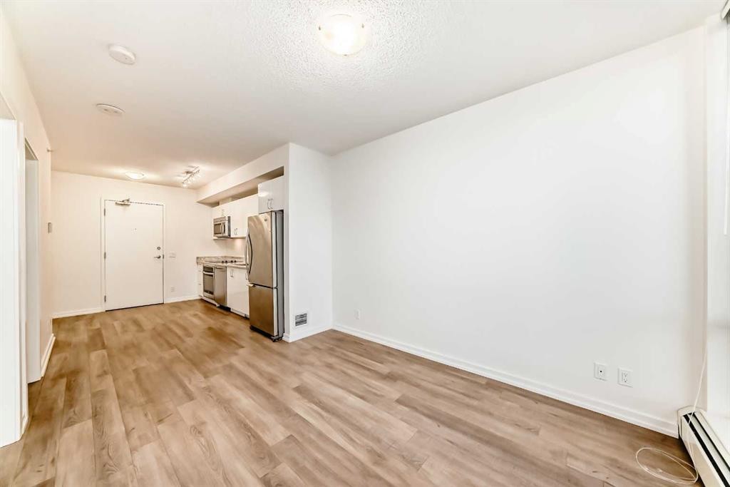 310-450 8 Avenue Se, Calgary, AB - Indoor