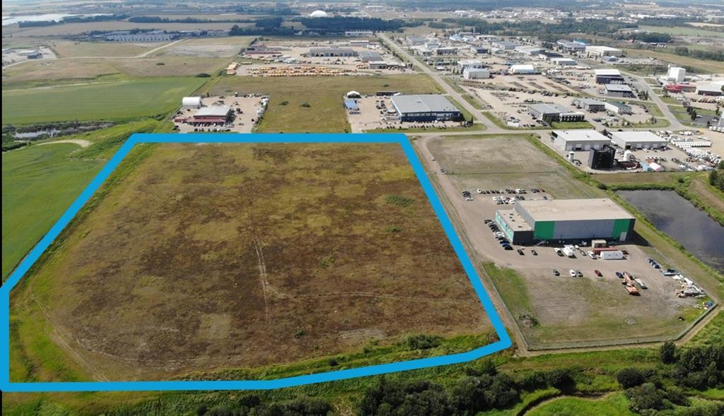 261 & 267 Clearview Drive, Rural Red Deer County, AB