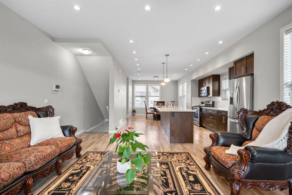 2001-280 Williamstown Close Nw, Airdrie, AB - Indoor