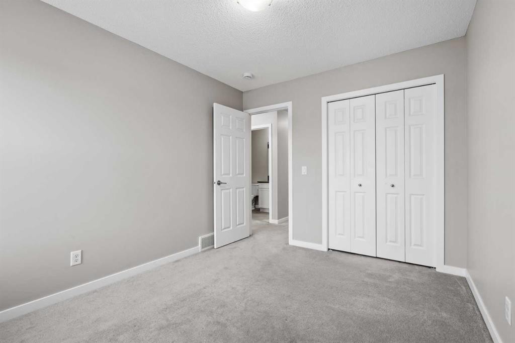 368 Redstone Drive Ne, Calgary, AB - Indoor