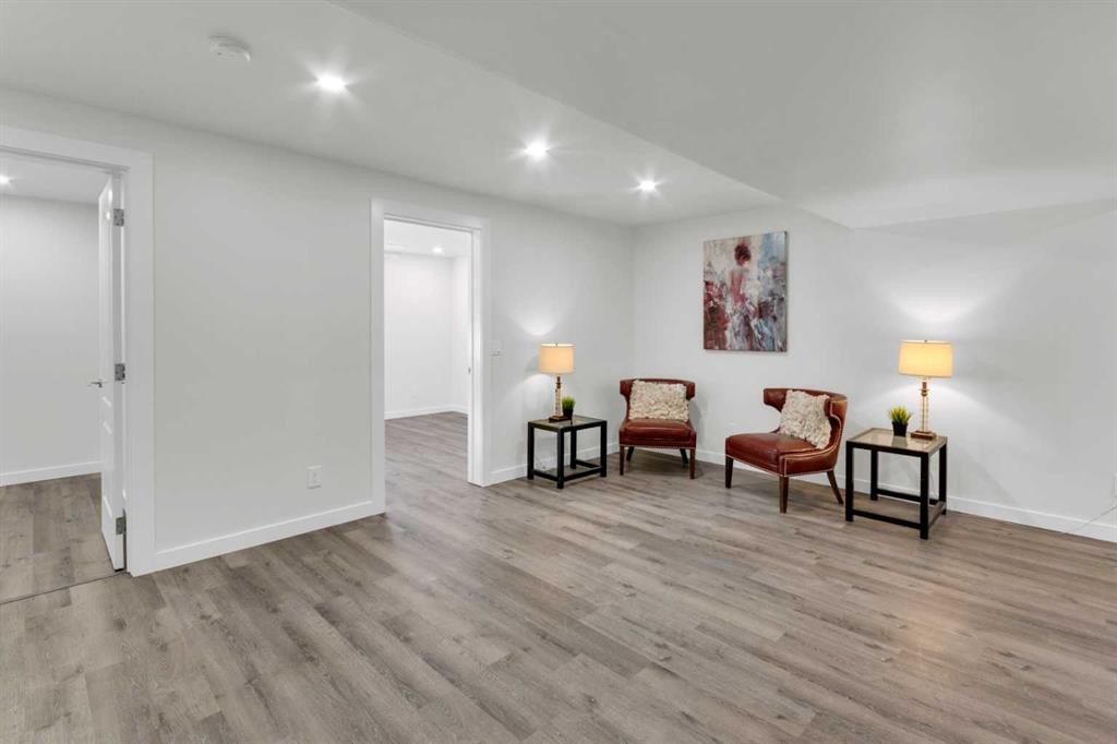 103 Canoe Square Sw, Airdrie, AB - Indoor Photo Showing Other Room