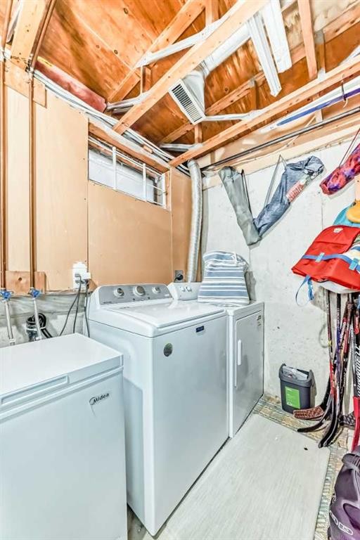 21 Woodfern Road Sw, Calgary, AB - Indoor Photo Showing Laundry Room