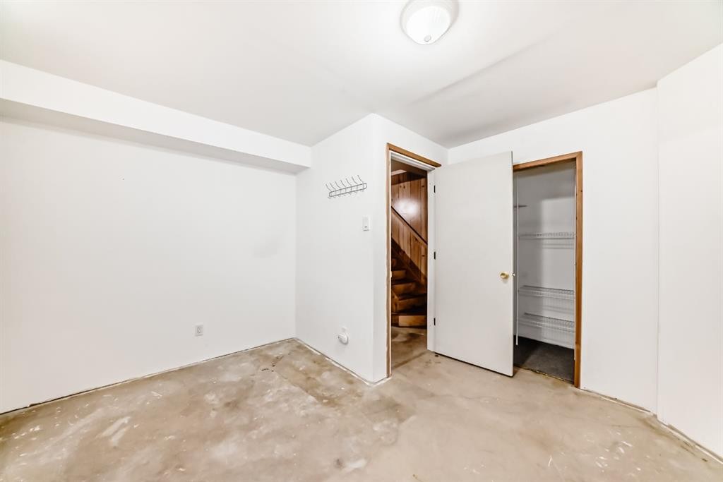 131 Taradale Drive Ne, Calgary, AB - Indoor Photo Showing Other Room