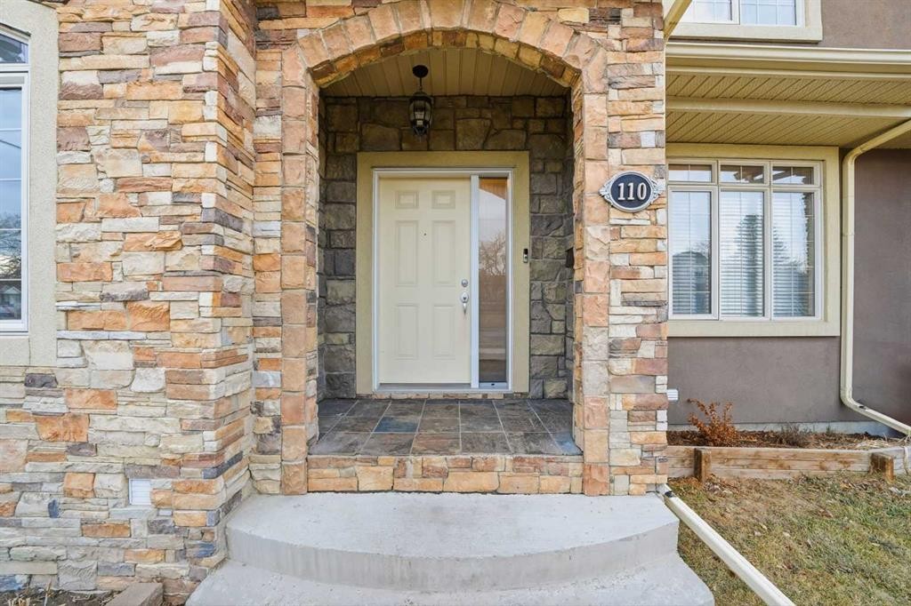 110 26 Avenue Ne, Calgary, AB - Outdoor