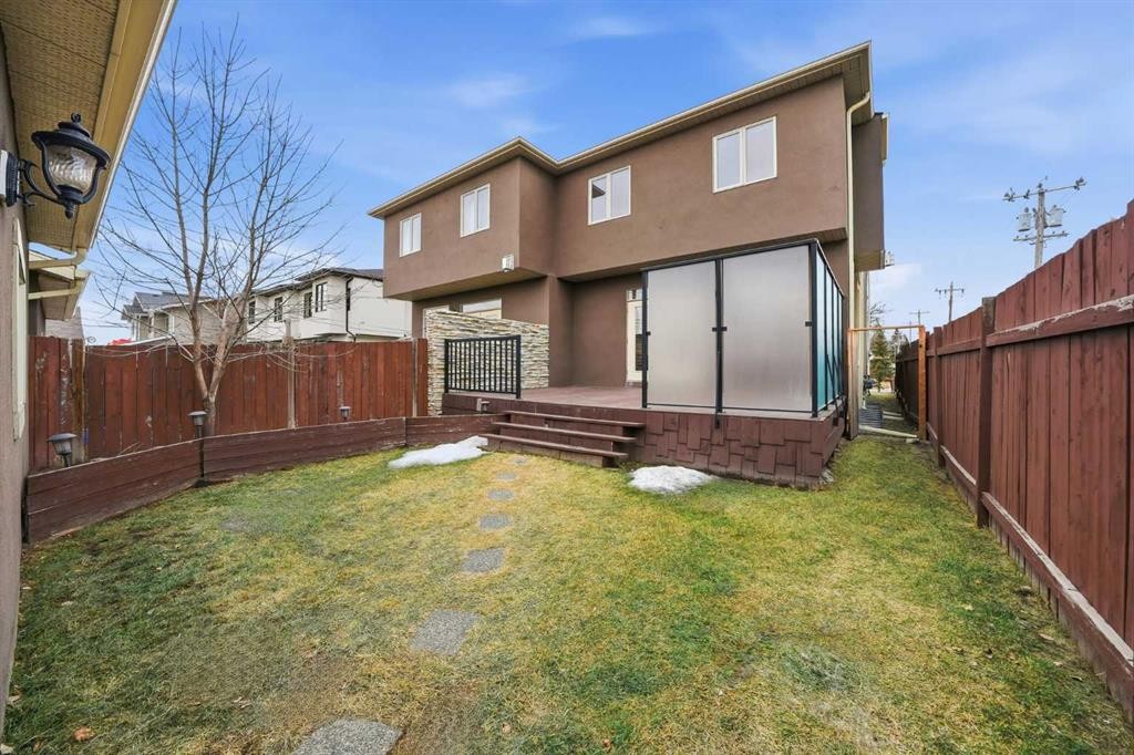 110 26 Avenue Ne, Calgary, AB - Outdoor With Deck Patio Veranda With Exterior