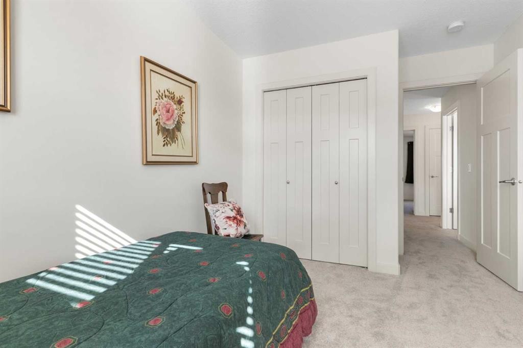 167 Fireside Drive, Cochrane, AB - Indoor Photo Showing Bedroom