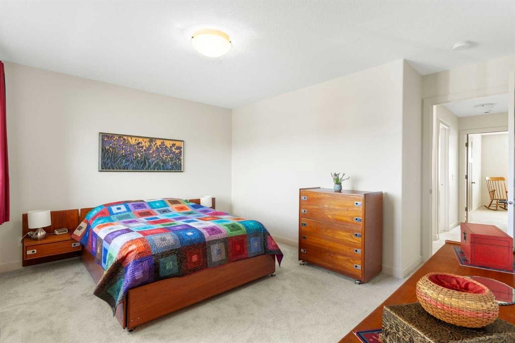 167 Fireside Drive, Cochrane, AB - Indoor Photo Showing Bedroom