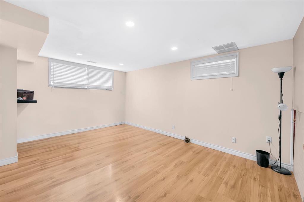 4013 Vance Place Nw, Calgary, AB - Indoor