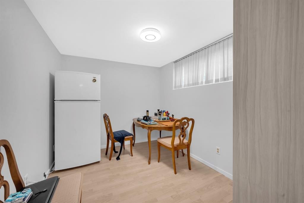 4013 Vance Place Nw, Calgary, AB - Indoor