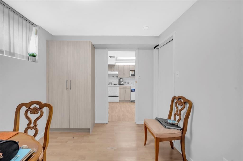 4013 Vance Place Nw, Calgary, AB - Indoor