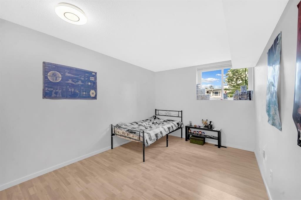 4013 Vance Place Nw, Calgary, AB - Indoor