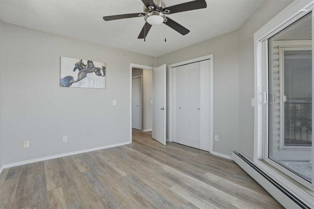 302-3 Somervale View Sw, Calgary, AB - Indoor Photo Showing Other Room