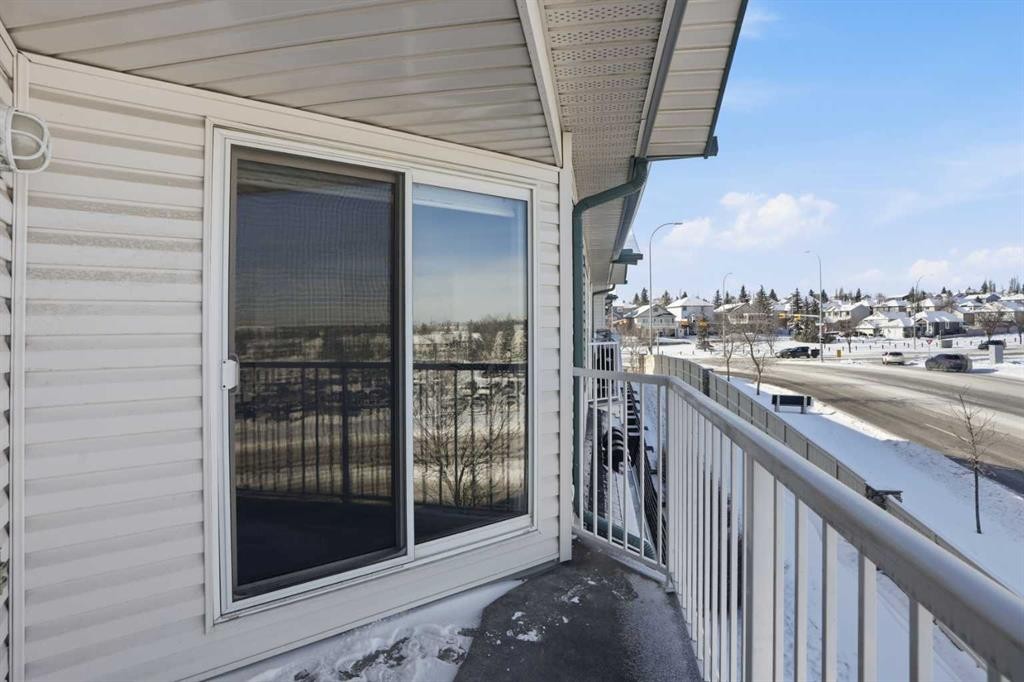 302-3 Somervale View Sw, Calgary, AB - Outdoor With Exterior