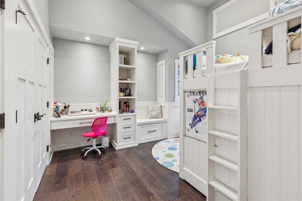 419 47 Avenue Sw, Calgary, AB - Indoor