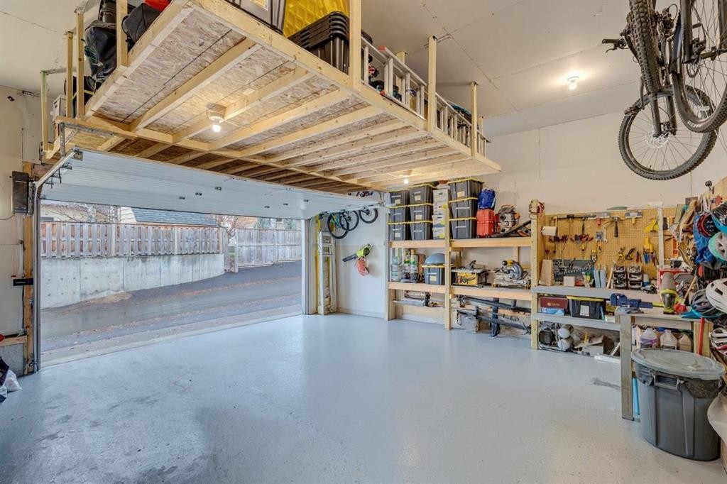 419 47 Avenue Sw, Calgary, AB - Indoor