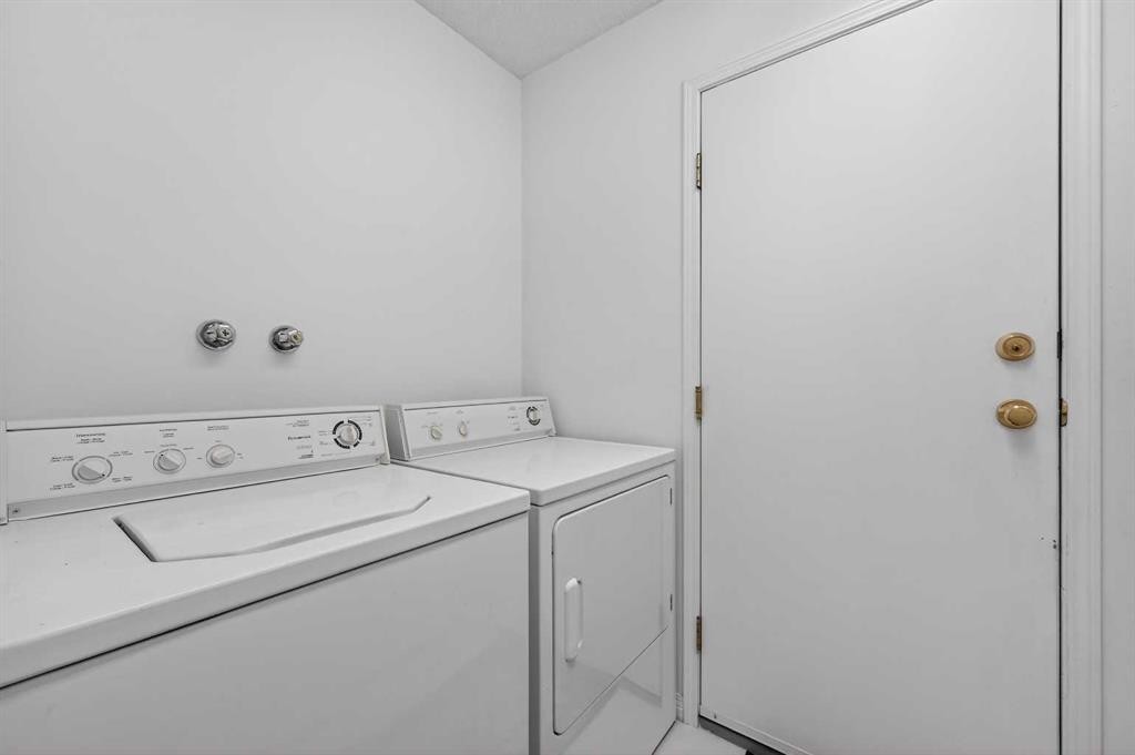 12 Sierra Morena Way Sw, Calgary, AB