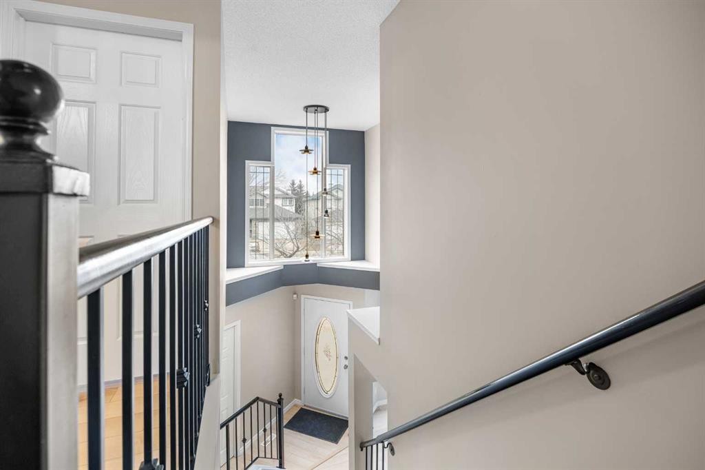 635 Panorama Hills Drive Nw, Calgary, AB - Indoor Photo Showing Other Room