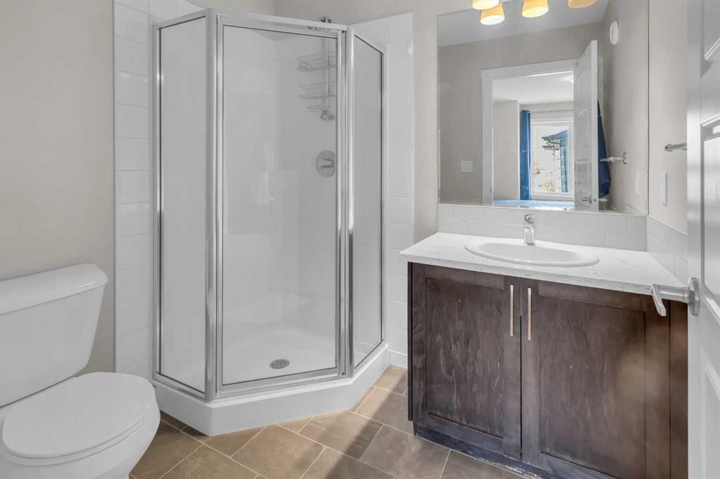 142 Red Embers Gate Ne, Calgary, AB - Indoor Photo Showing Bathroom