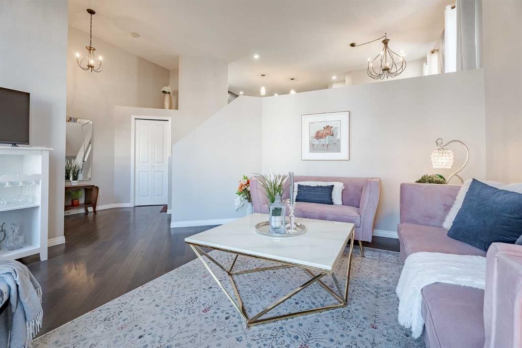 41 Covebrook Close Ne, Calgary, AB - Indoor Photo Showing Living Room