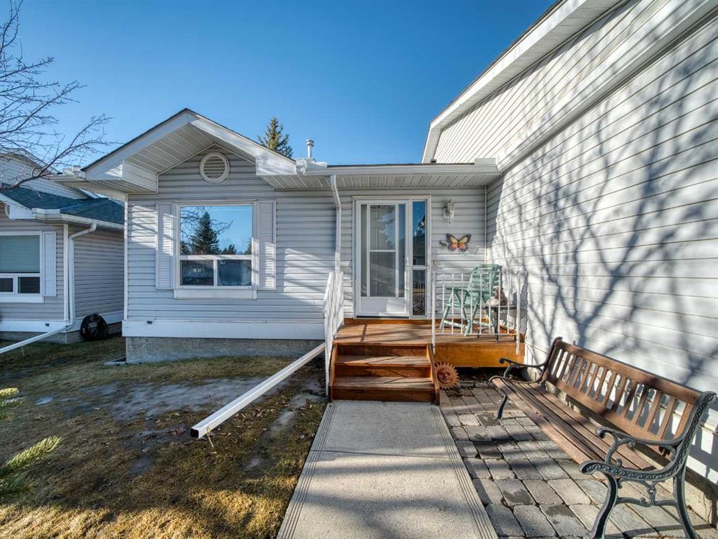 12 Deer Ridge Close Se, Calgary, AB - Outdoor