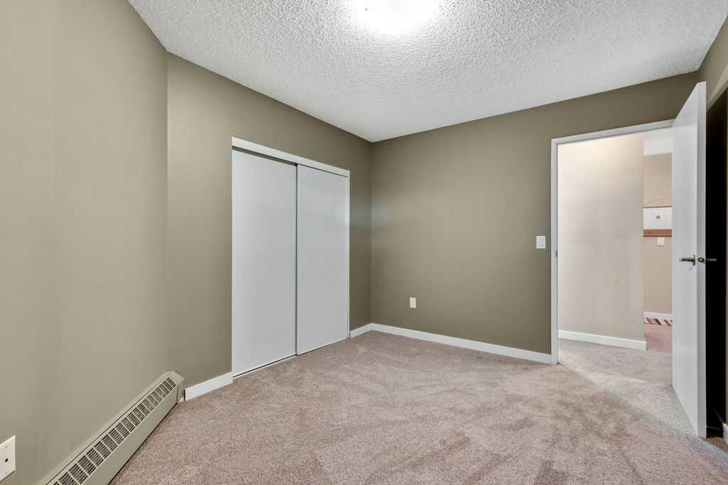 113-10 Dover Point Se, Calgary, AB - Indoor Photo Showing Other Room
