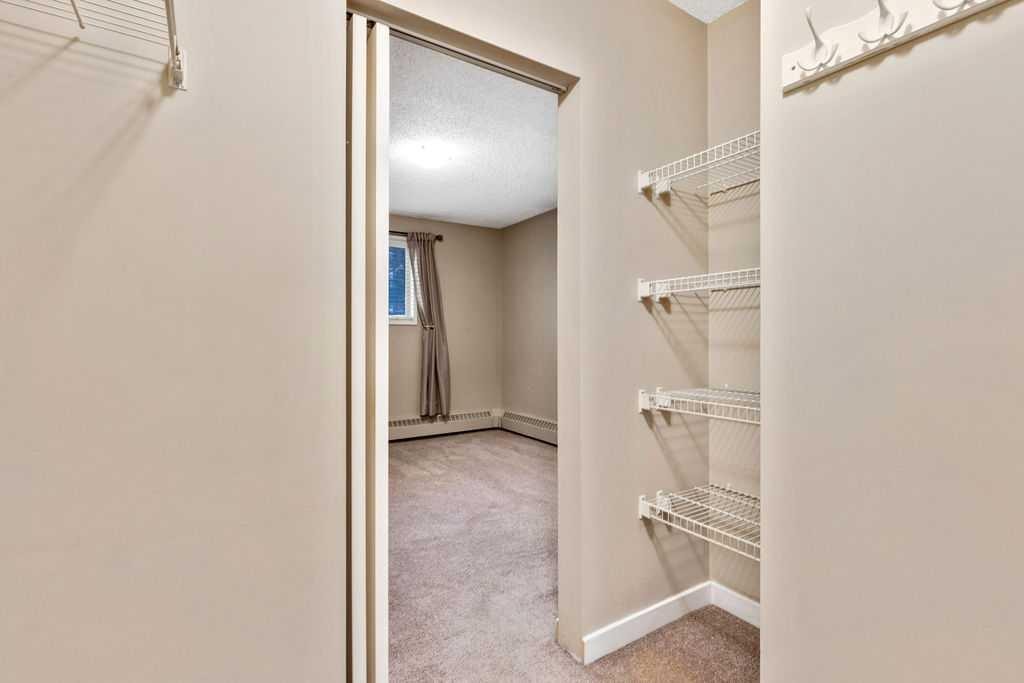113-10 Dover Point Se, Calgary, AB - Indoor With Storage
