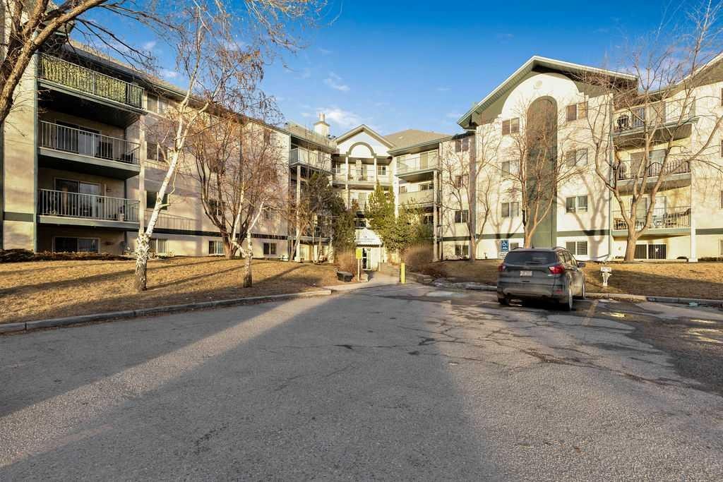 113-10 Dover Point Se, Calgary, AB - Outdoor With Facade