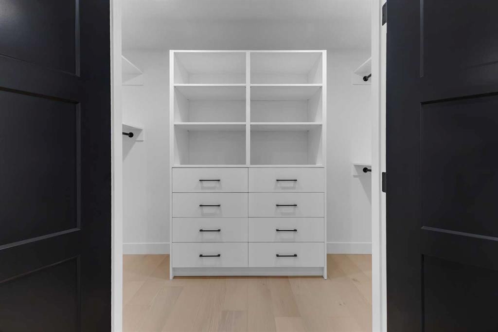 9419 Academy Drive Se, Calgary, AB - Indoor