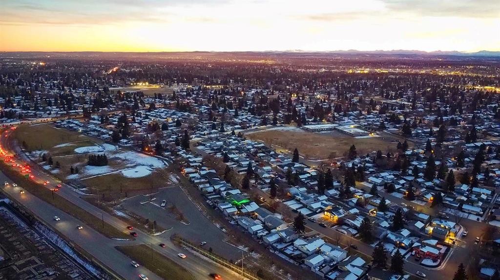 9419 Academy Drive Se, Calgary, AB - Outdoor With View