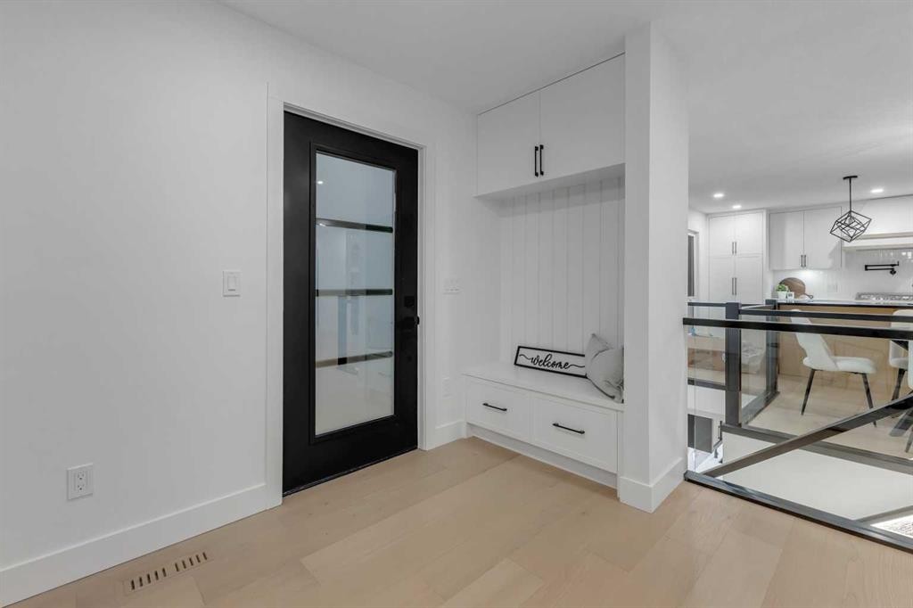 9419 Academy Drive Se, Calgary, AB - Indoor Photo Showing Other Room