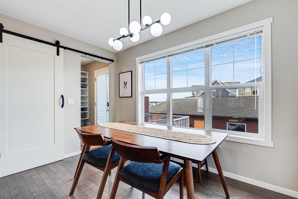 121 Marine Drive Se, Calgary, AB - Indoor Photo Showing Dining Room