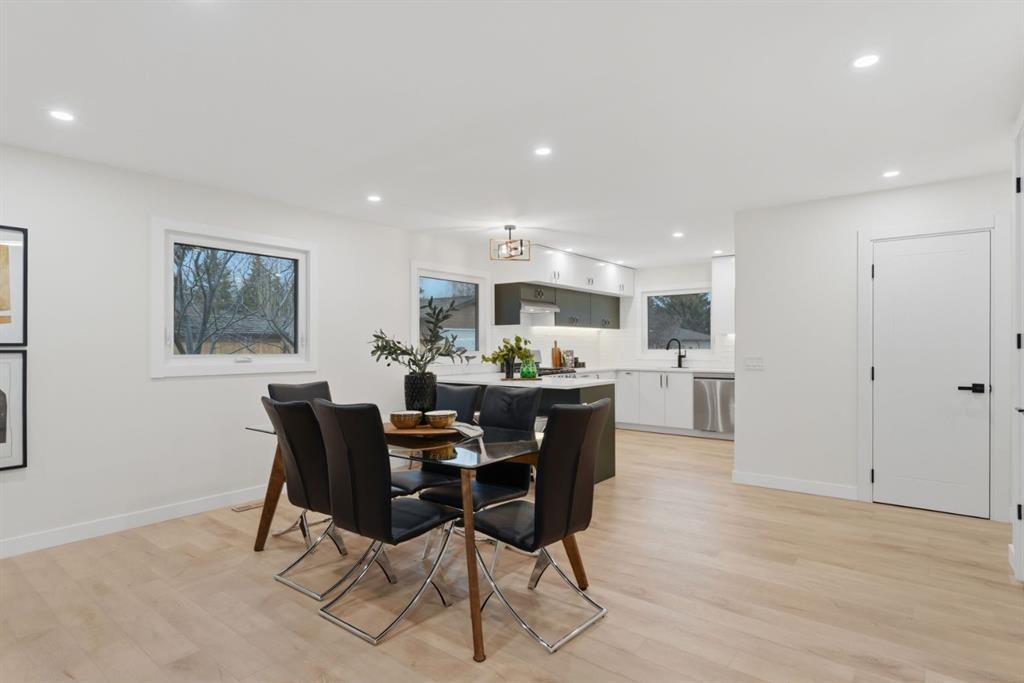 11039 Brae Road Sw, Calgary, AB - Indoor Photo Showing Dining Room