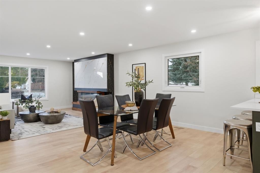 11039 Brae Road Sw, Calgary, AB - Indoor Photo Showing Dining Room