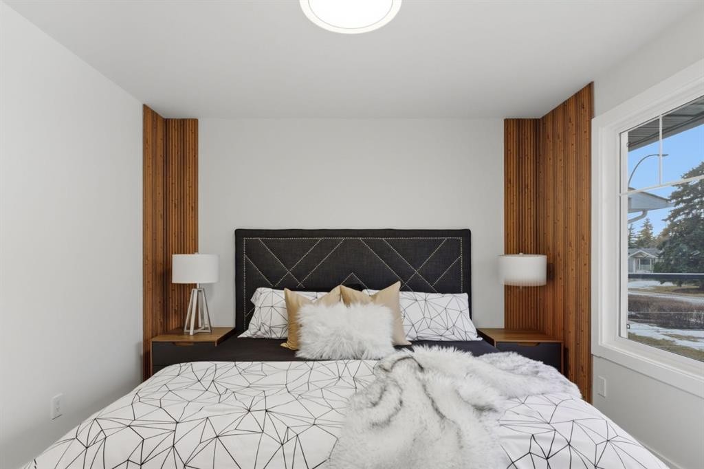 11039 Brae Road Sw, Calgary, AB - Indoor Photo Showing Bedroom