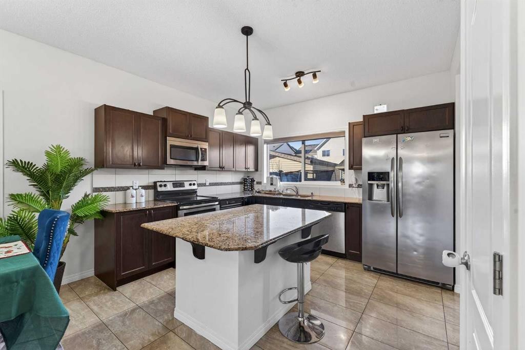 257 Skyview Ranch Boulevard Ne, Calgary, AB - Indoor Photo Showing Kitchen With Double Sink With Upgraded Kitchen