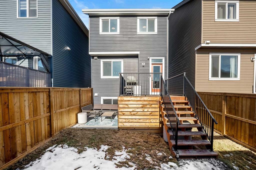 161 Lavender Manor Se, Calgary, AB - Outdoor With Exterior