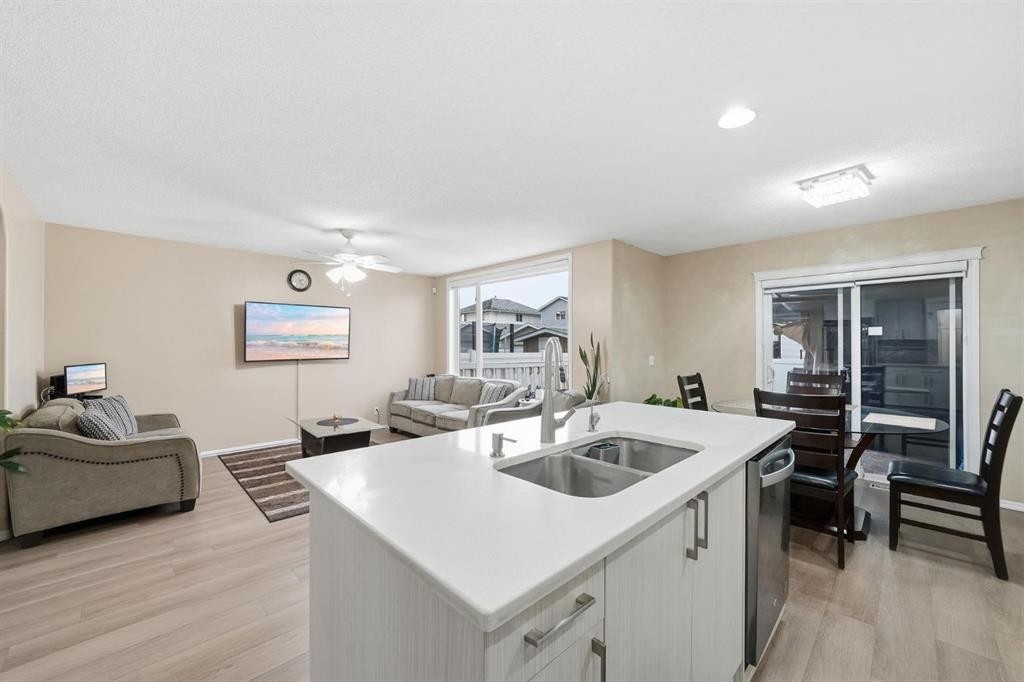 131 San Fernando Crescent Ne, Calgary, AB - Indoor Photo Showing Kitchen With Double Sink