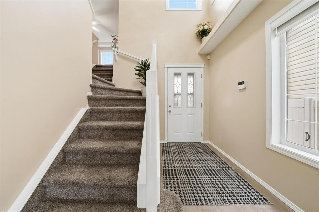 131 San Fernando Crescent Ne, Calgary, AB - Indoor Photo Showing Other Room