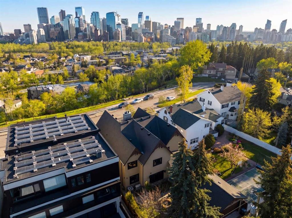 738 Crescent Road Nw, Calgary, AB - Outdoor With View