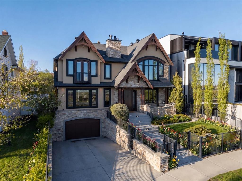 738 Crescent Road Nw, Calgary, AB - Outdoor With Facade