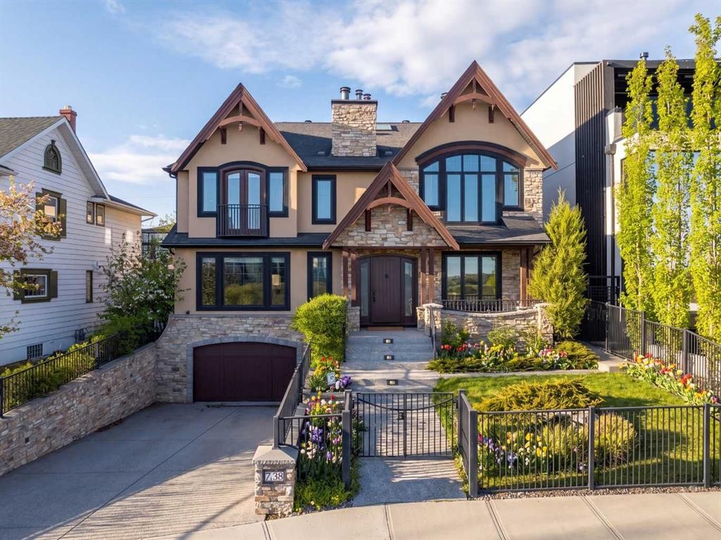 738 Crescent Road Nw, Calgary, AB - Outdoor With Facade