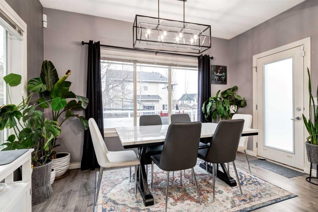 107 Evansbrooke Manor Nw, Calgary, AB - Indoor Photo Showing Dining Room