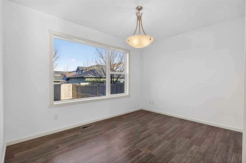 512 Evanston Drive Nw, Calgary, AB - Indoor Photo Showing Other Room