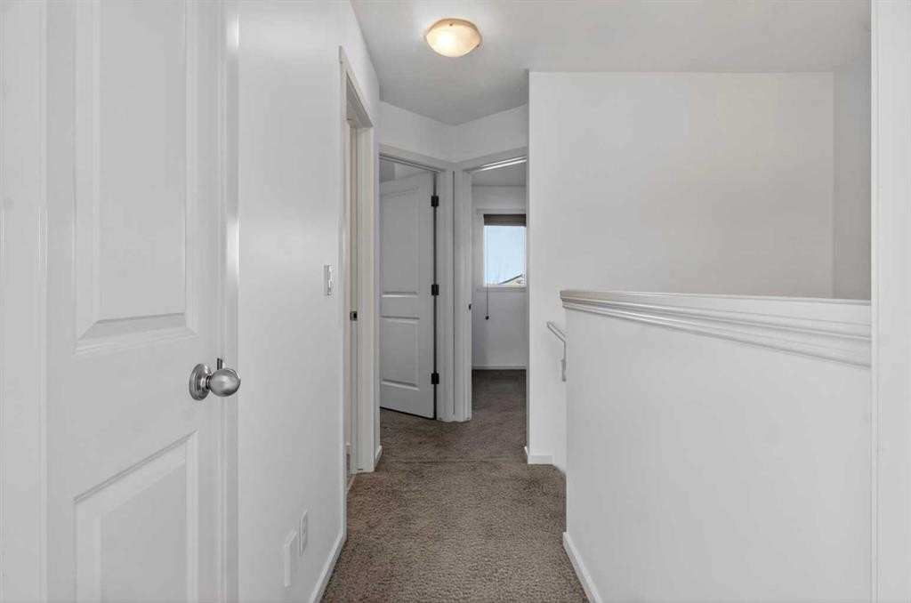 512 Evanston Drive Nw, Calgary, AB - Indoor Photo Showing Other Room