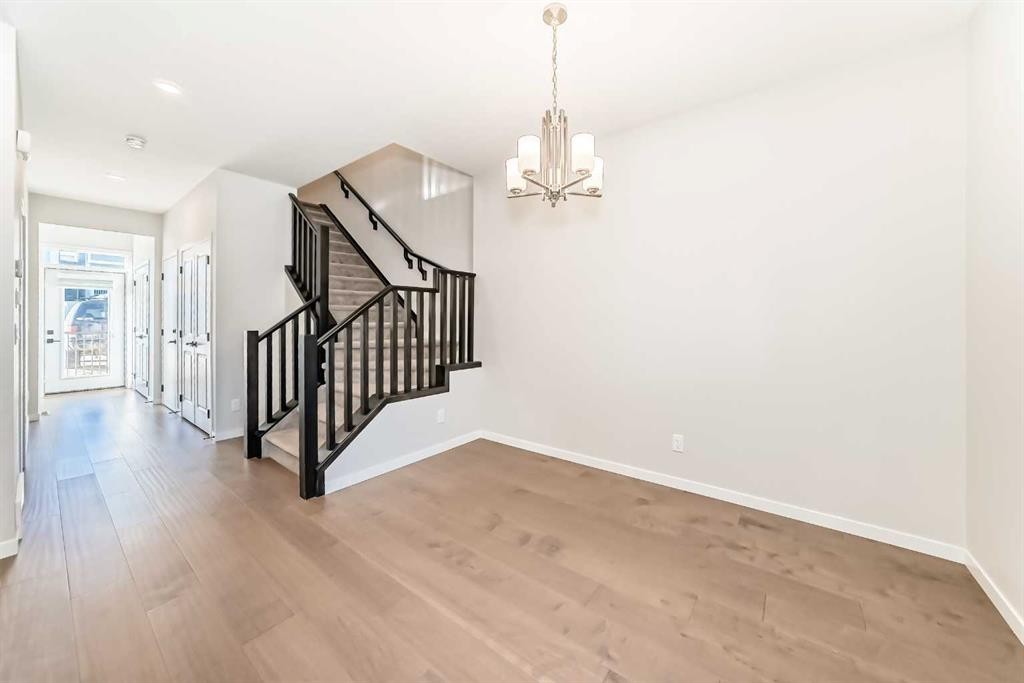 535 Tekarra Drive Nw, Calgary, AB - Indoor Photo Showing Other Room