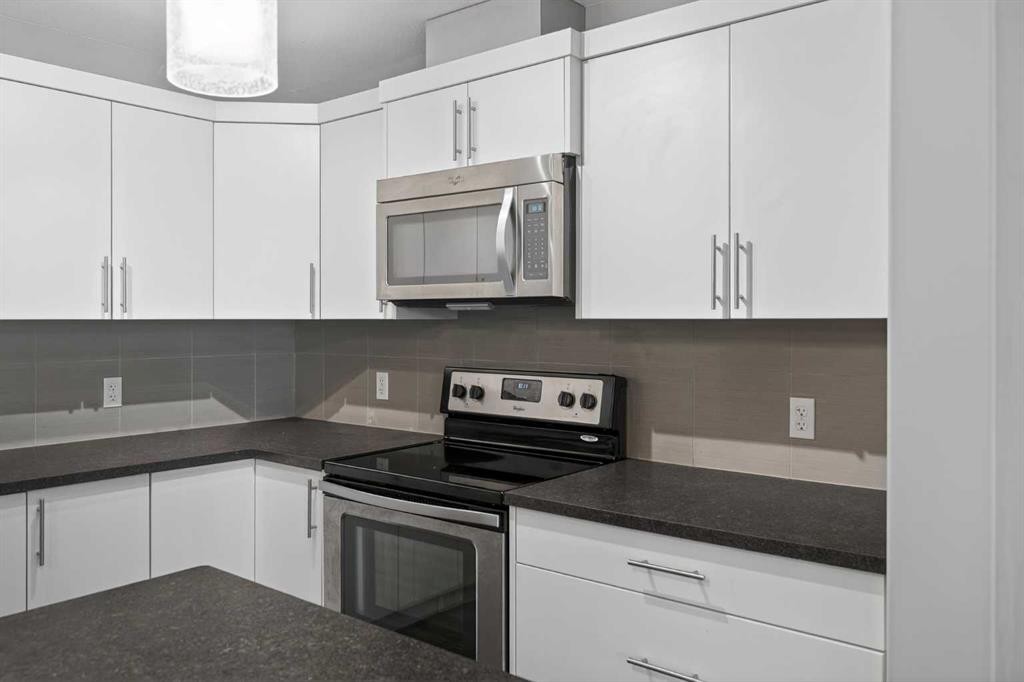 307 Skyview Ranch Grove Ne, Calgary, AB - Indoor Photo Showing Kitchen